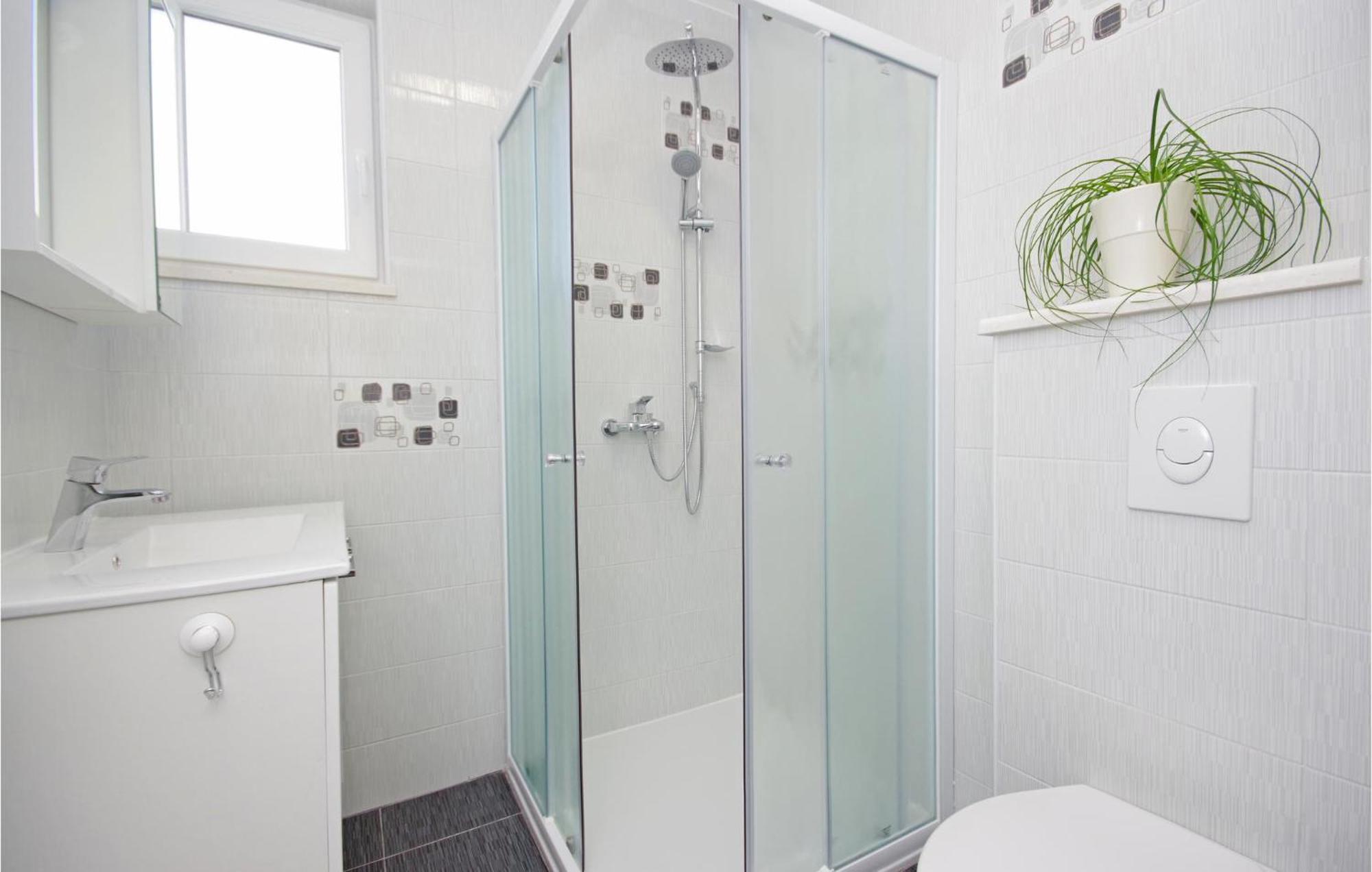Awesome Home In Drvenik With Wifi エクステリア 写真